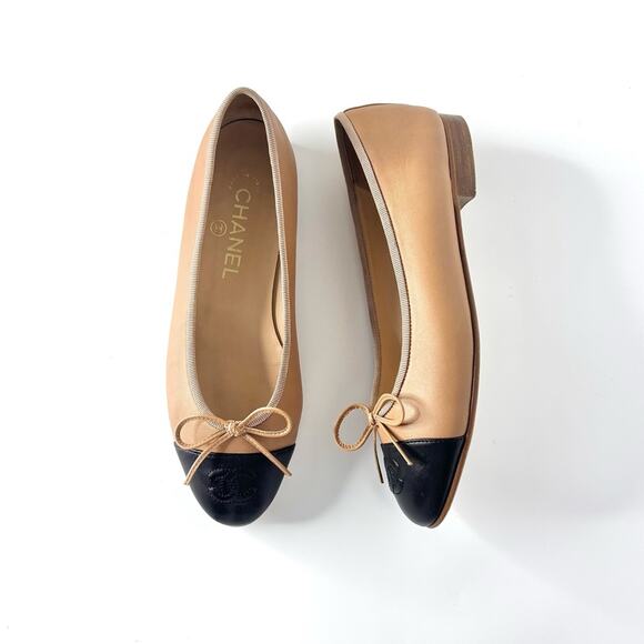 Chanel CC Logo Beige Black Leather Bow Embellished Ballet Flats 36.5 - Picture 2 of 11